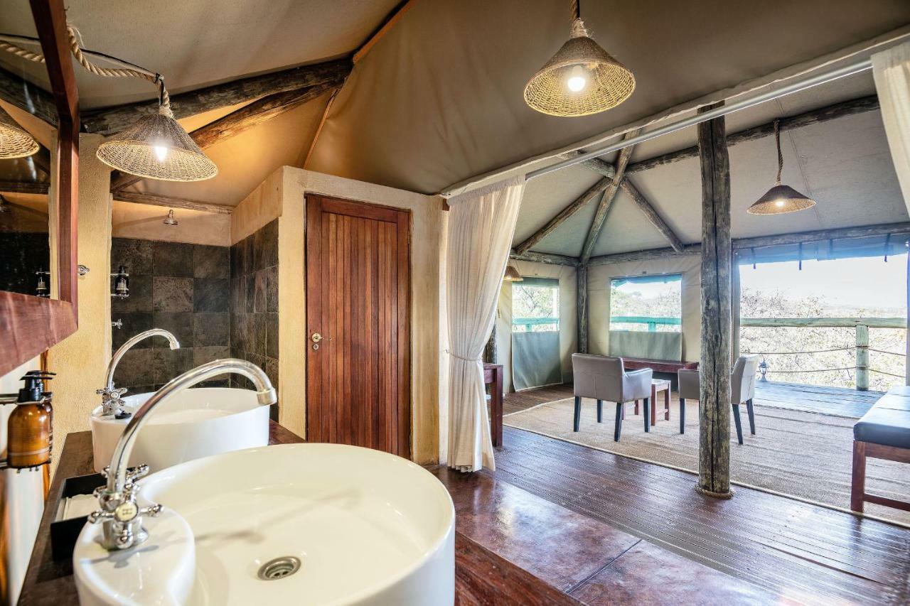 Eagle Tented Lodge & Spa Okaukuejo Dış mekan fotoğraf